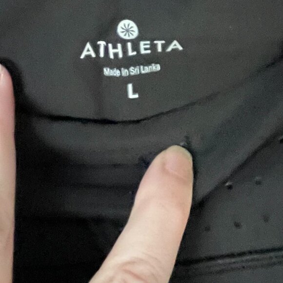 Athleta Sculptek Capri Leggings (size L) - EUC - Picture 5 of 5